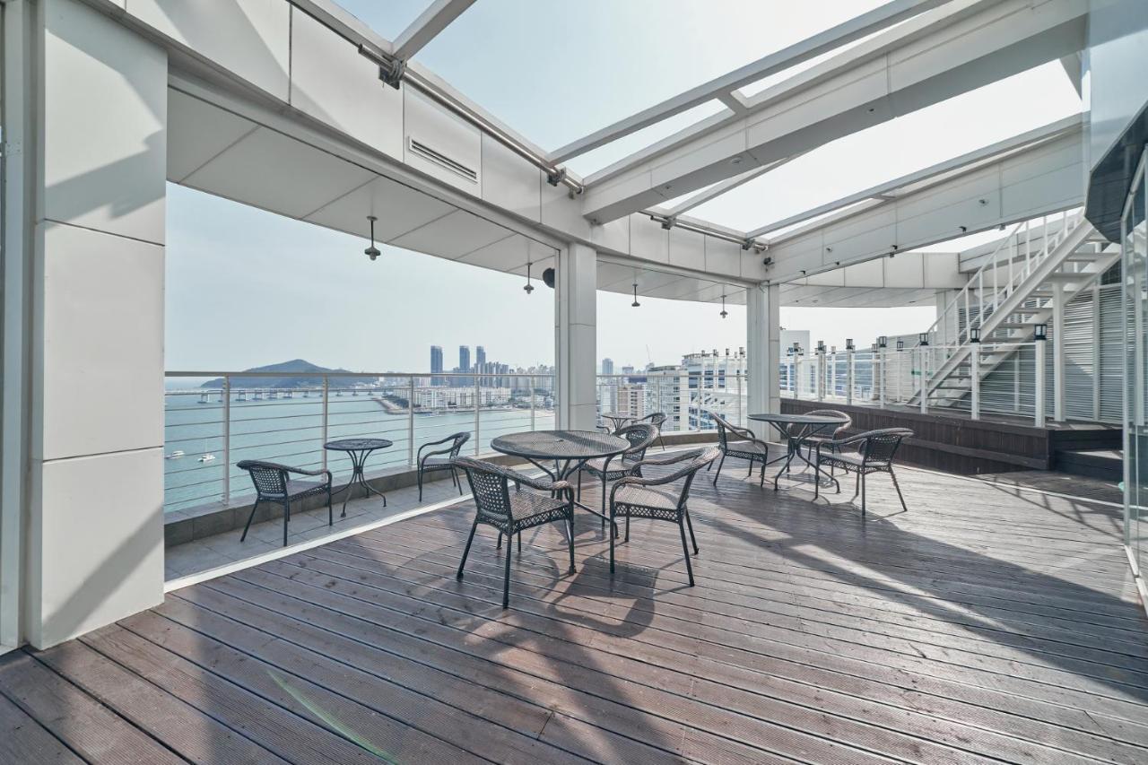 Hotel Aqua Palace Busan Exterior photo