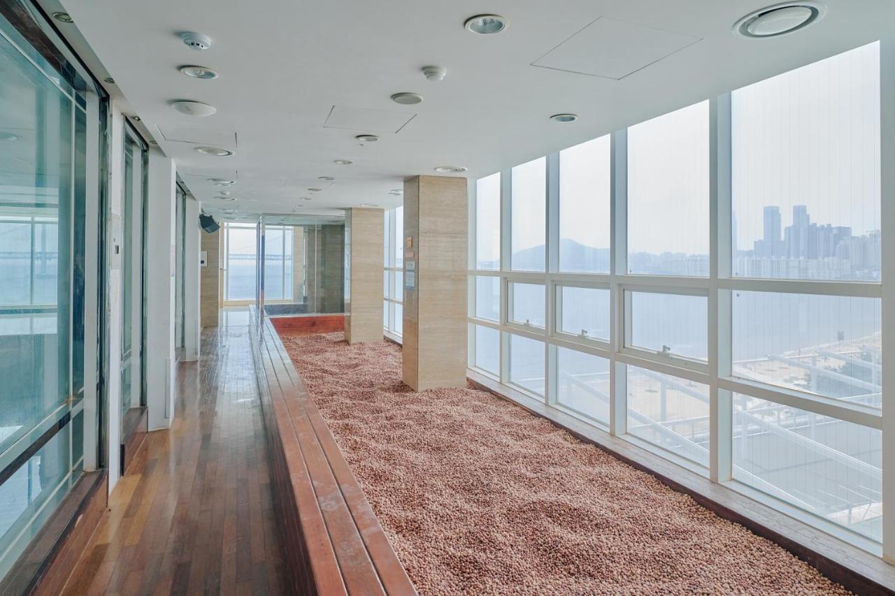 Hotel Aqua Palace Busan Exterior photo