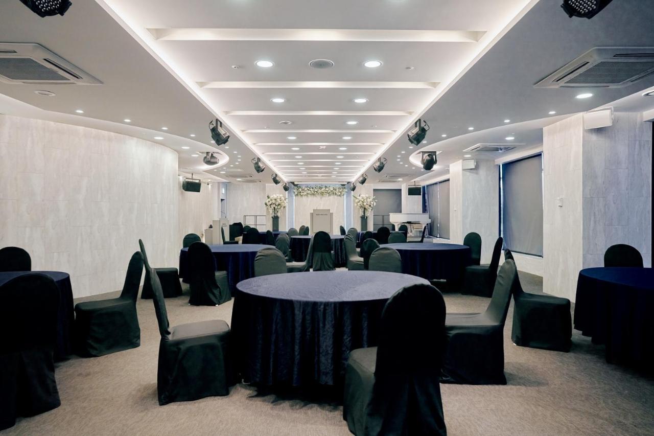 Hotel Aqua Palace Busan Exterior photo