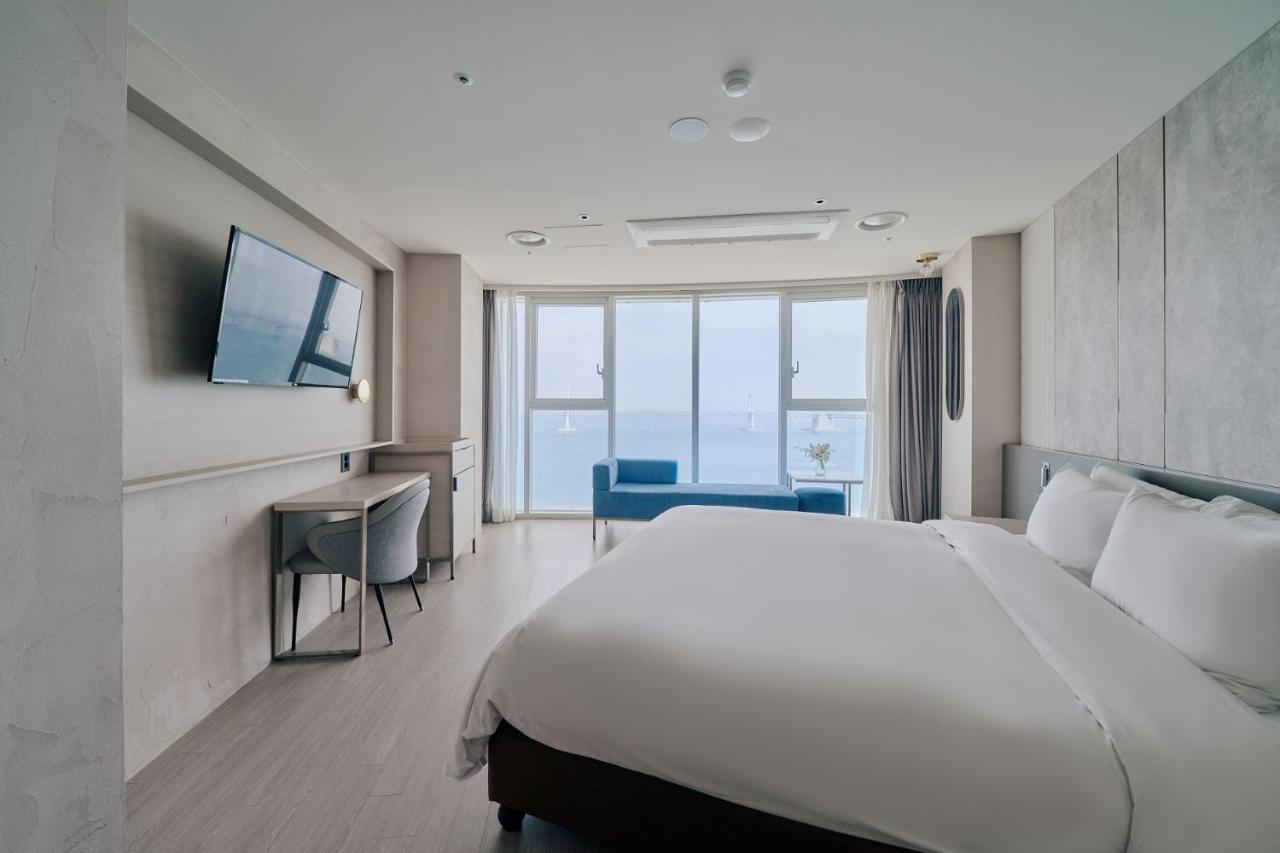Hotel Aqua Palace Busan Exterior photo