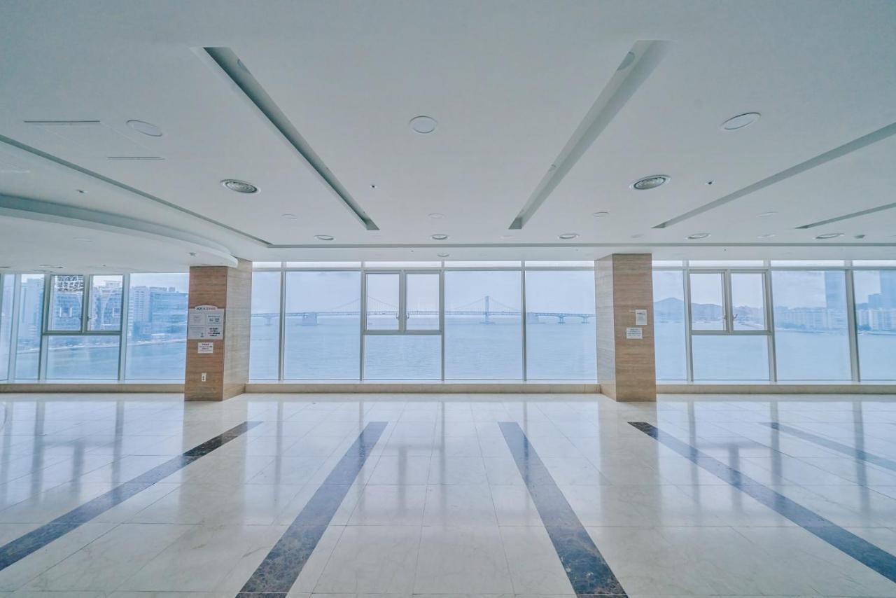 Hotel Aqua Palace Busan Exterior photo