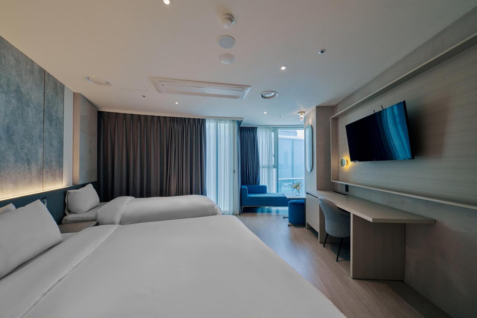 Hotel Aqua Palace Busan Exterior photo